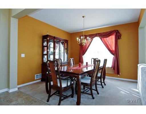 297 Sonora Dr, Elgin, IL 60124 photo 4