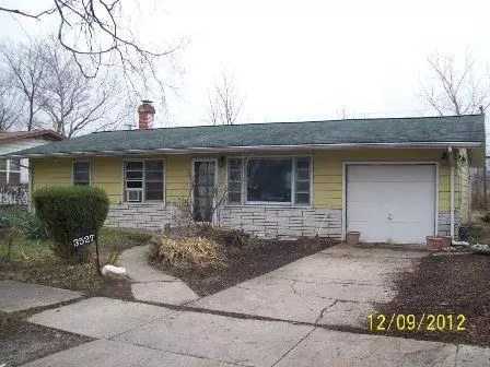 3527 Magnolia Dr, Markham, IL 60426 photo 1