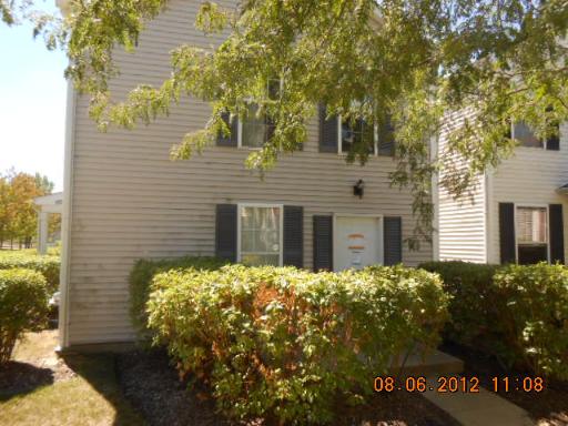1069 Symphony Dr, Aurora, IL 60507 photo 1