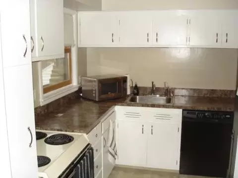 1809 West St, Peru, IL 61354 photo 2