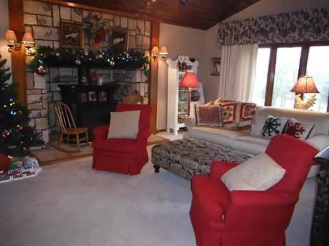 2130 E Tenth Rd, Oglesby, IL 61348 photo 4
