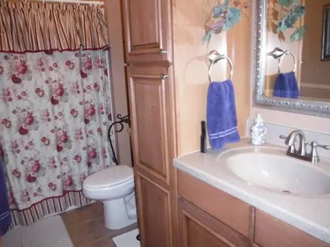 2130 E Tenth Rd, Oglesby, IL 61348 photo 13