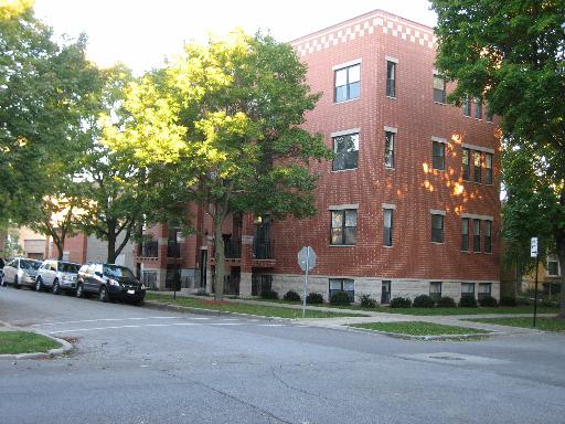 2551 W Arthur Ave #2w, Chicago, IL 60645 photo 1