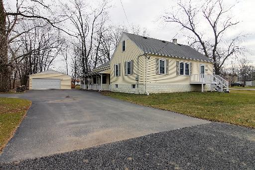 19023 Wentworth Ave, Lansing, IL 60438 photo 1