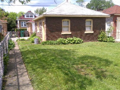 Undisclosed, Berwyn, IL 60402 photo 2