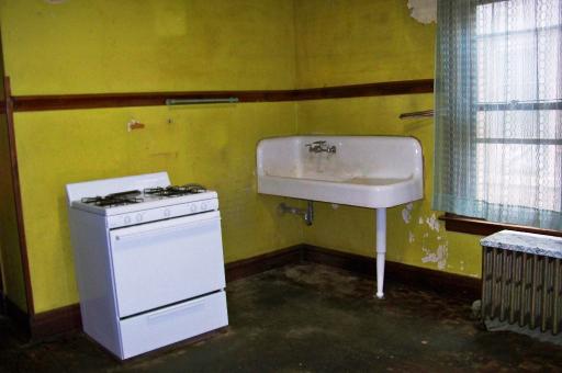 Undisclosed, Berwyn, IL 60402 photo 9