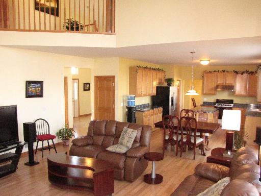 11701 Wolf Creek Ln, Plainfield, IL 60585 photo 4