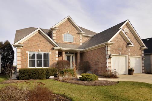 2414 Waterside Dr, Aurora, IL 60502 photo 1