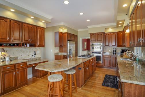 2414 Waterside Dr, Aurora, IL 60502 photo 5