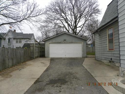 210 Cherry St, Elgin, IL 60120 photo 10