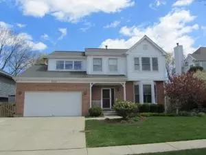 253 Robincrest Ln, Lindenhurst, IL 60046 photo 1