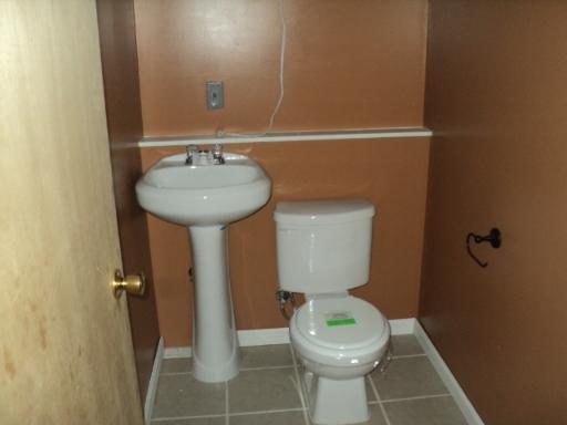 Undisclosed, Elgin, IL 60123 photo 8