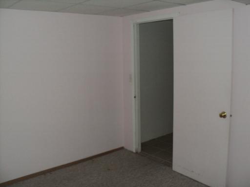 Undisclosed, Elgin, IL 60123 photo 9