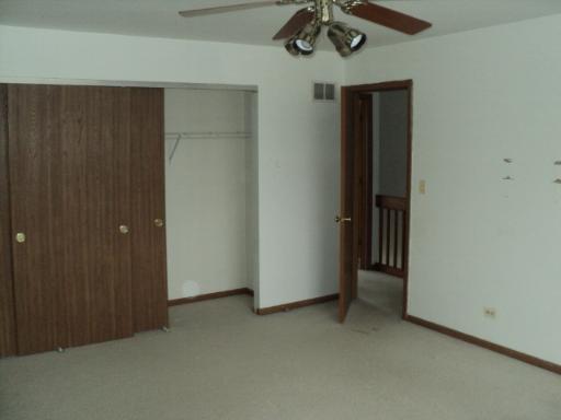 Undisclosed, Elgin, IL 60123 photo 12