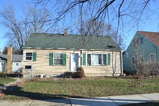 1048 S 4th St, Aurora, IL 60505 photo 1