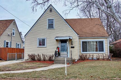 446 Adams St, Elgin, IL 60123 photo 1