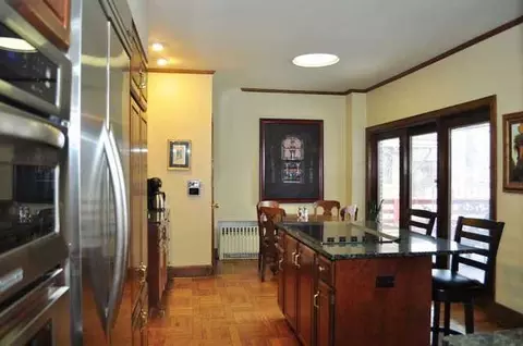 207 Maplewood Rd, Riverside, IL 60546 photo 12