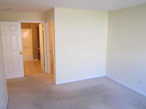 2252 Scott Ln, Aurora, IL 60502 photo 8