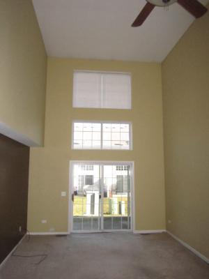 2252 Scott Ln, Aurora, IL 60502 photo 3