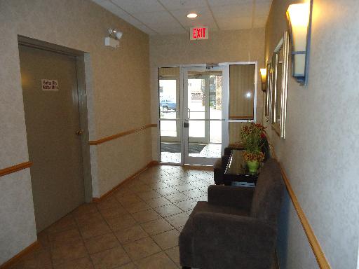 1675 Mill St #409, Des Plaines, IL 60016 photo 12