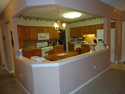 1675 Mill St #409, Des Plaines, IL 60016 photo 4