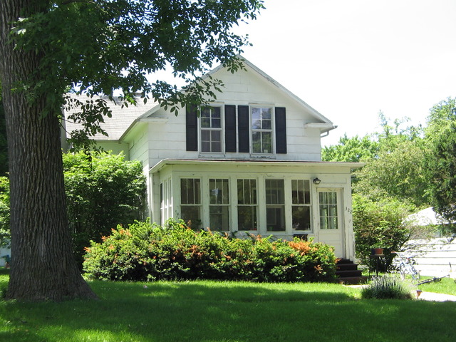 322 E Patton St, Paxton, IL 60957 photo 1