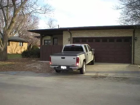 110 River Ln, Ottawa, IL 61350 photo 2