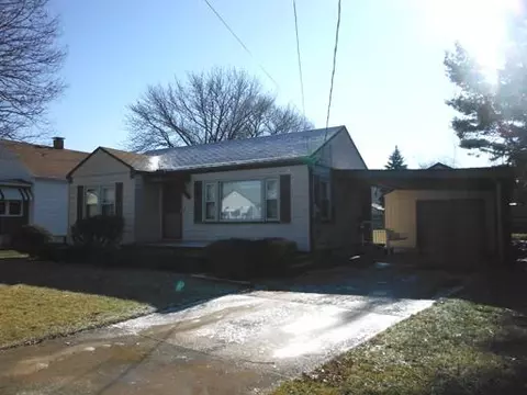 2022 Tenth St, Peru, IL 61354 photo 1