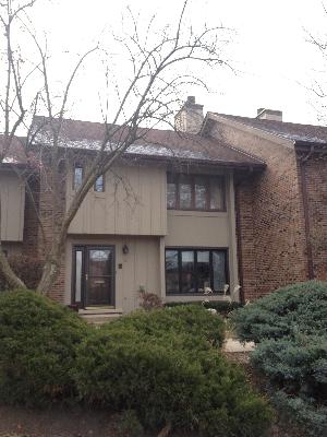8 Kent Ct, Willowbrook, IL 60527 photo 1