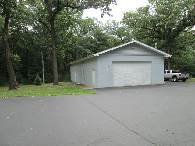 2941 E Brunswick Rd, Beecher, IL 60401 photo 17