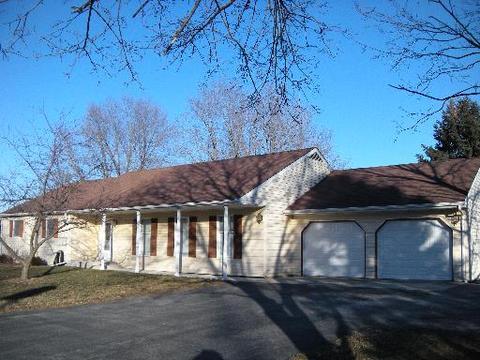 3610 Beth Dr, Morris, IL 60450 photo 1