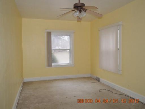 843 Augusta Ave, Elgin, IL 60120 photo 8