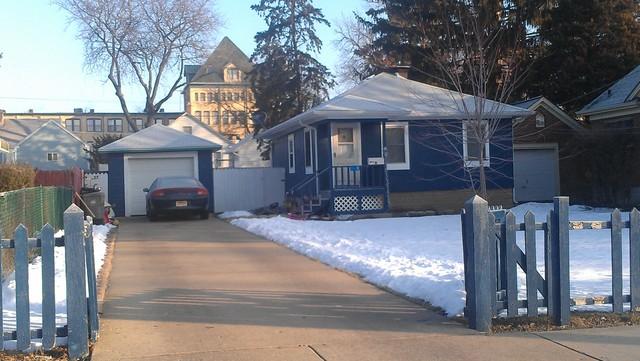 620 Keep Ave, Elgin, IL 60120 photo 1