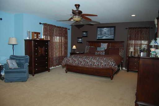 372 Comstock Dr, Elgin, IL 60124 photo 7