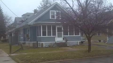 378 Simms St, Aurora, IL 60505 photo 2
