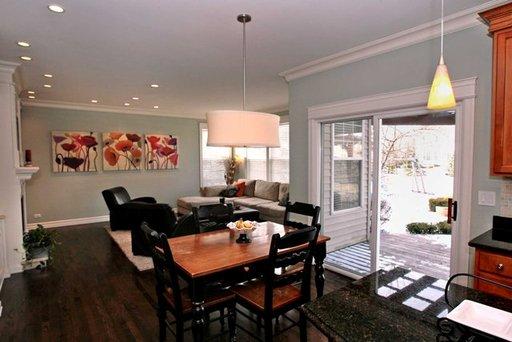252 Thrush Cir, Lindenhurst, IL 60046 photo 5
