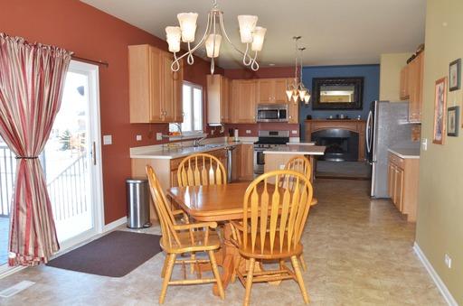 1051 Kingsmill Dr, Algonquin, IL 60102 photo 7