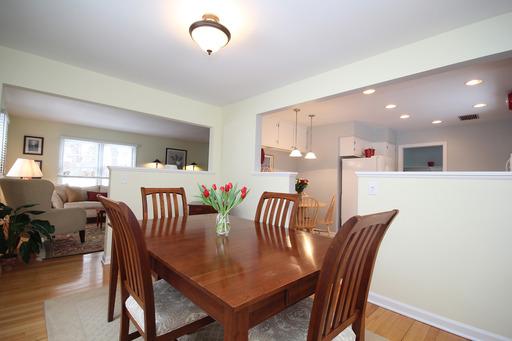 450 E Hillside Rd, Naperville, IL 60540 photo 4
