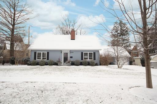 450 E Hillside Rd, Naperville, IL 60540 photo 1