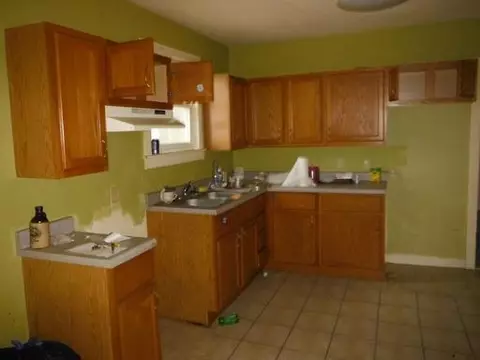 415 Monroe St, Henry, IL 61537 photo 2