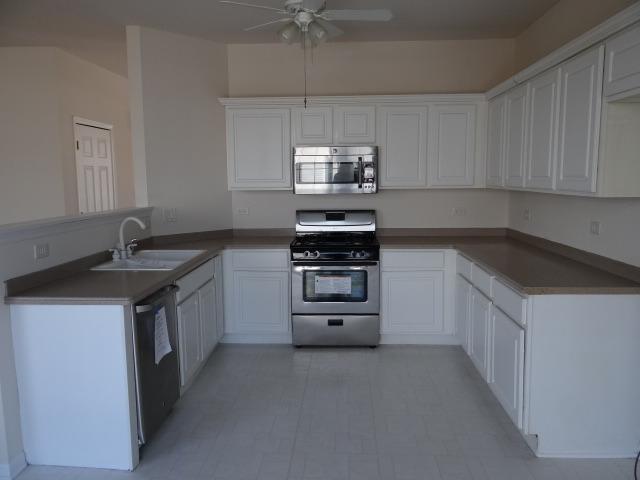 1708 Fox Ridge Dr, Plainfield, IL 60586 photo 3