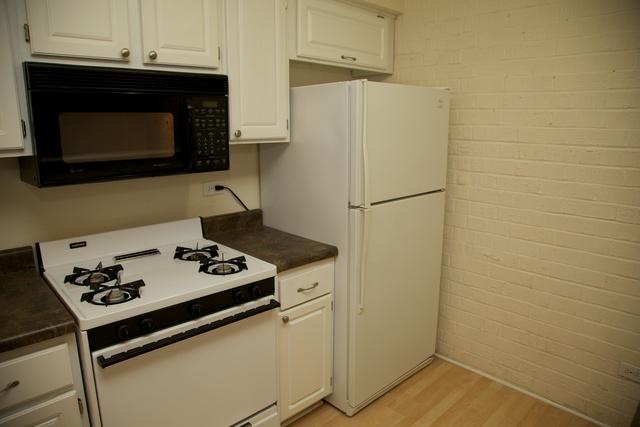 264 Bailey #a, Naperville, IL 60565 photo 4