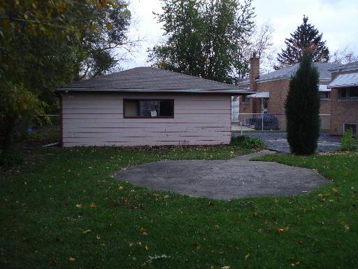 8309 S Normandy Ave, Burbank, IL 60459 photo 3