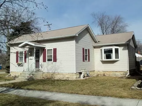 804 E Main St, Morris, IL 60450 photo 1