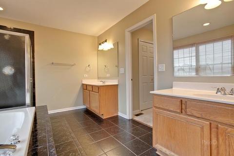 5360 Fox Path Ln, Hoffman Estates, IL 60192 photo 16