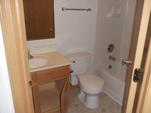 10705 Cape Cod Ln, Huntley, IL 60142 photo 15