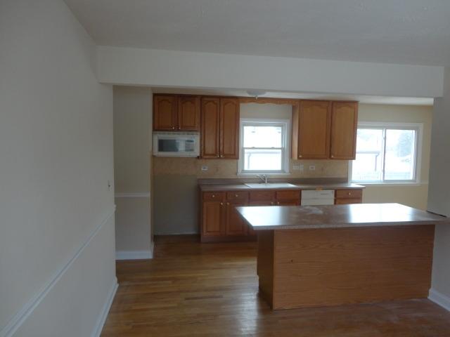 9 N529 Flora Dr, Elgin, IL 60123 photo 5