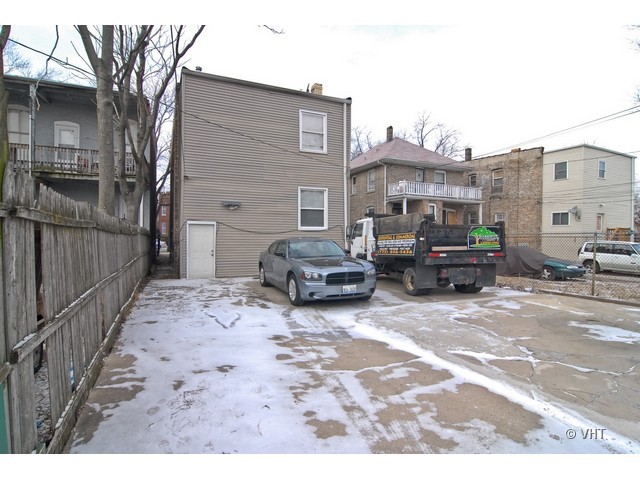 537 N Central Park Ave, Chicago, IL 60624 photo 9