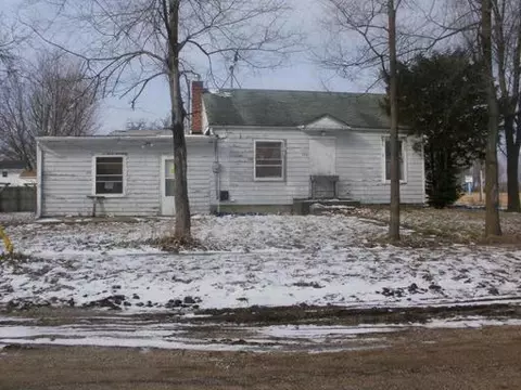 225 Walnut St, Buda, IL 61314 photo 1