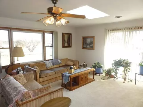 15811 S Frederick Ave, Plainfield, IL 60544 photo 4
